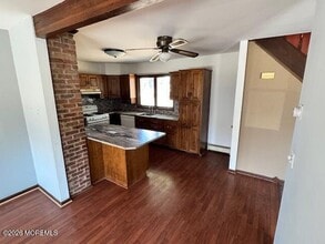 Building Photo - 47-49 Appleton Ave