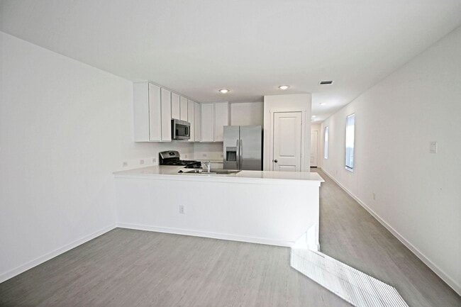 Building Photo - 7358 Orange Sapphire