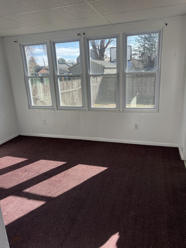 Building Photo - 2412 9th Ave