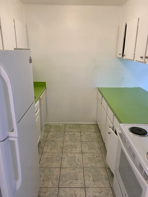 Building Photo - 2800 Cerrillos Rd
