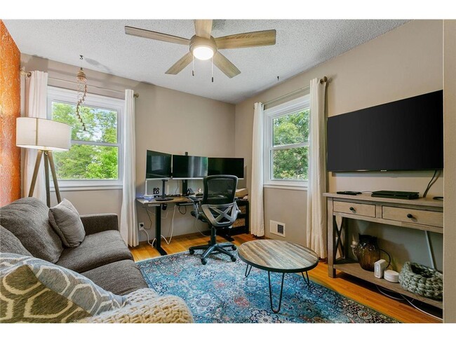 Building Photo - 1620 Winnetka Ave N