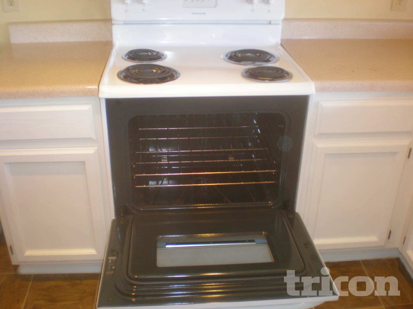 Building Photo - 10906 W Calle del Sol