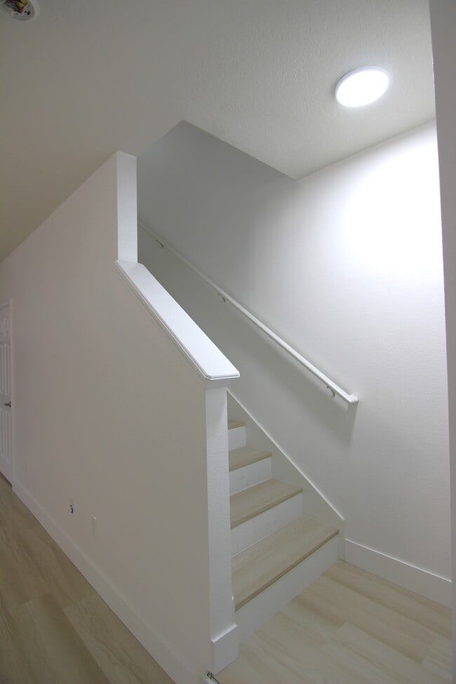 Building Photo - 4635 Chatterton Way