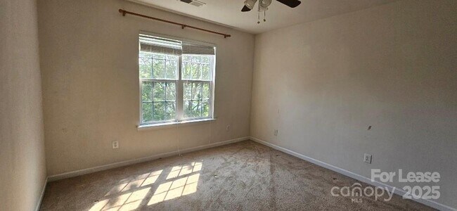 Building Photo - 17130 Cambridge Woods Ct
