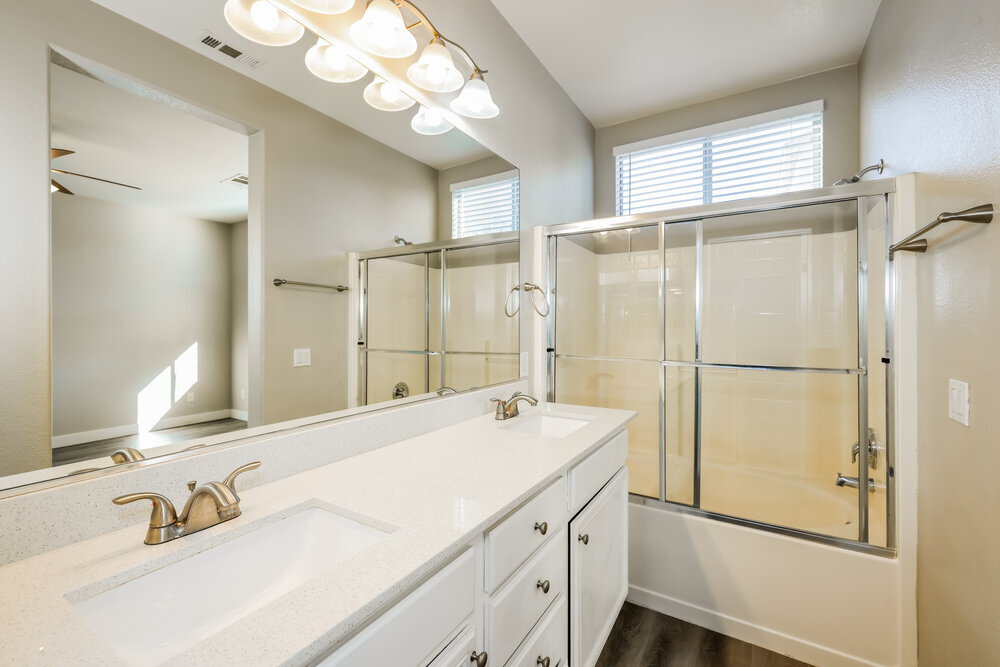 Building Photo - 1931 Giant Pine Ave