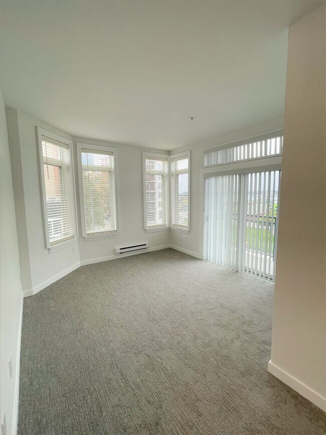 Building Photo - 2bd/1.75ba Seattle Condo