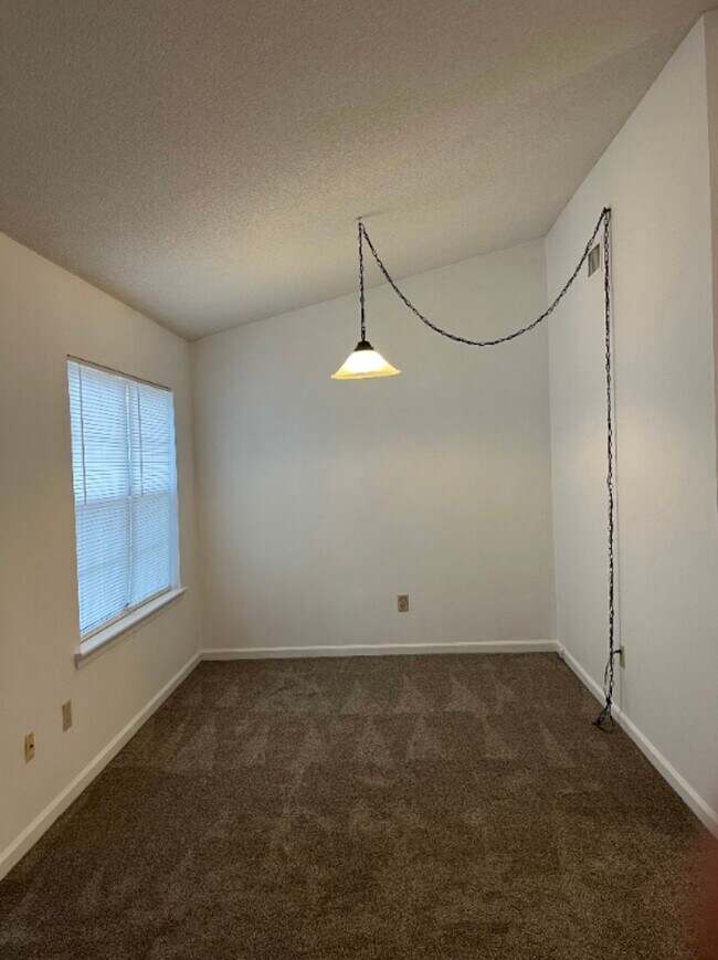 Building Photo - 6530 Laguna Point