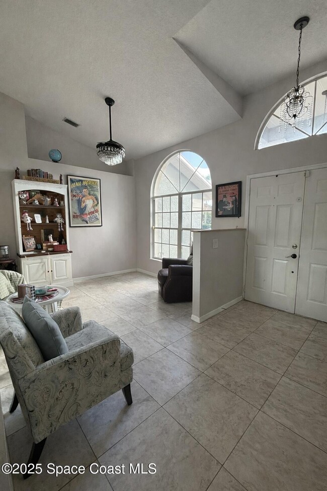 Building Photo - 1914 Jacques Dr