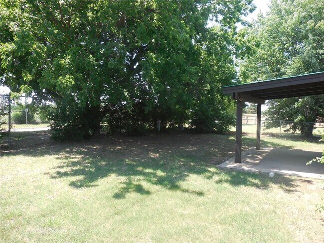 Building Photo - 12613 Whispering Hollow Dr