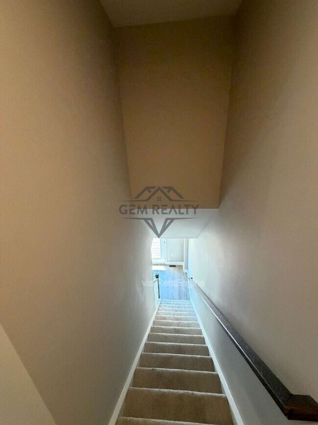 Building Photo - 8700 Stevenson Ln