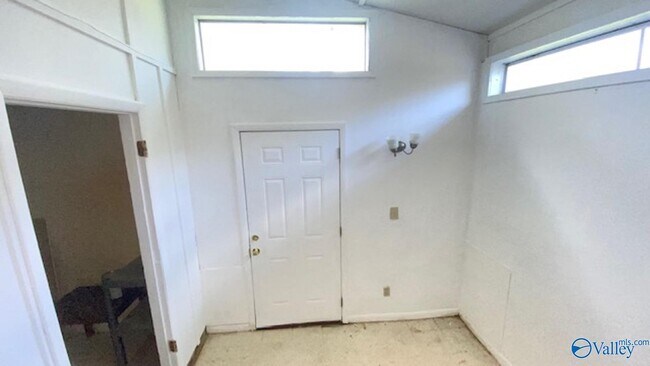 Building Photo - 3203 Delisa Cir NW