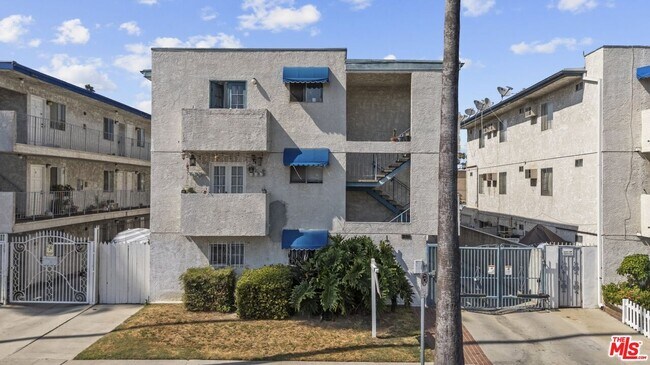 Building Photo - 14333 Haynes St