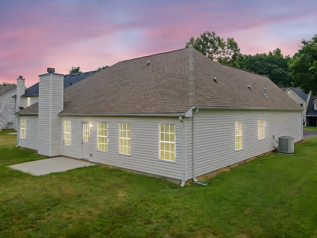 Building Photo - 3690 Golfe Links Dr