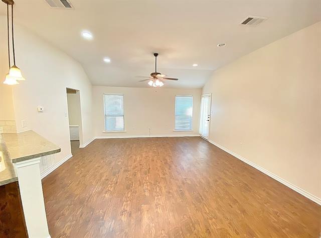 Building Photo - 132 Hedgerow Ln