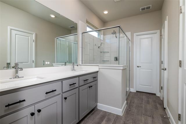 Building Photo - 2212 Gill Star Dr