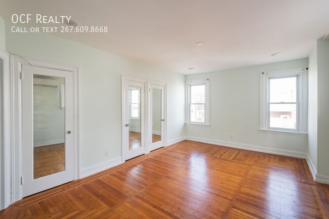 Building Photo - Large One Bed Cobbs Creek Apartment