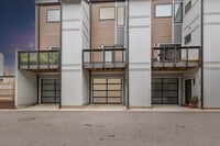 Building Photo - 1225 Minter Pl