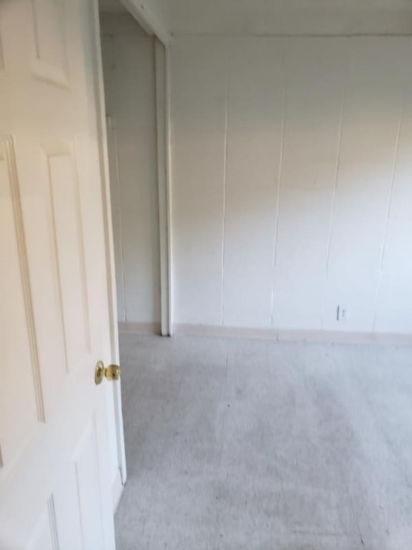 Building Photo - 11 E San Joaquin St