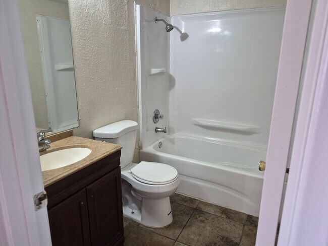 Building Photo - 2664 Bryandouglas Dr