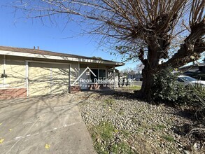 Building Photo - Very Nice 2bd/1ba Rancho Cordova Duplex