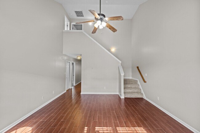 Building Photo - 178 Kelly Cir