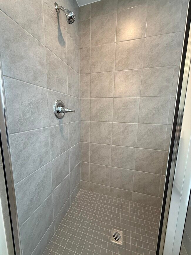 Building Photo - 6173 S Trailwoods Dr