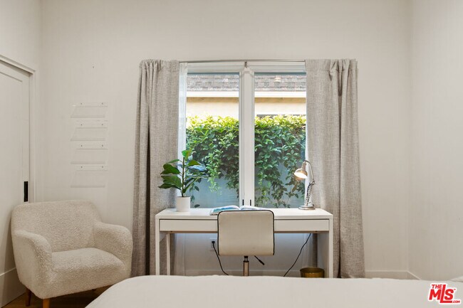 Building Photo - 0 N Edinburgh Ave