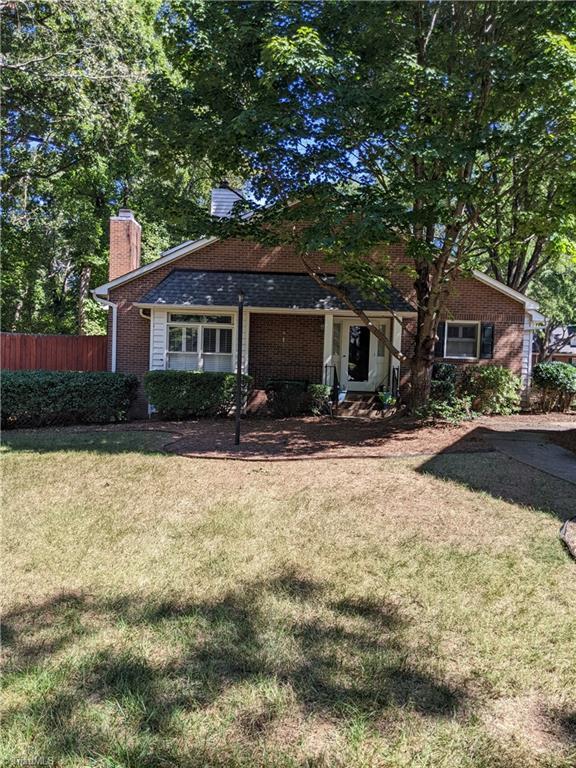 Building Photo - 1822 Oakcrest Ct