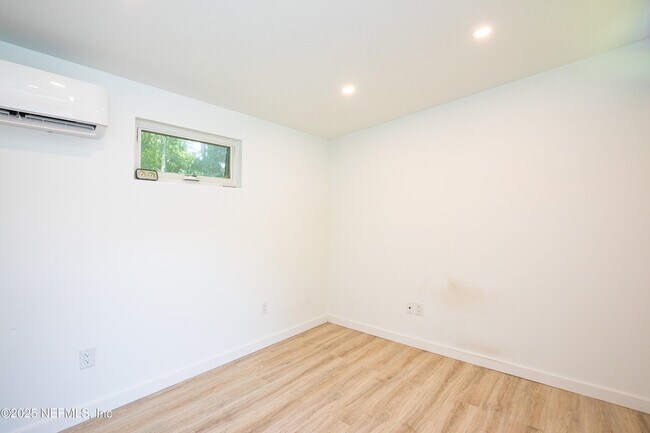 Building Photo - 108 Natures Way