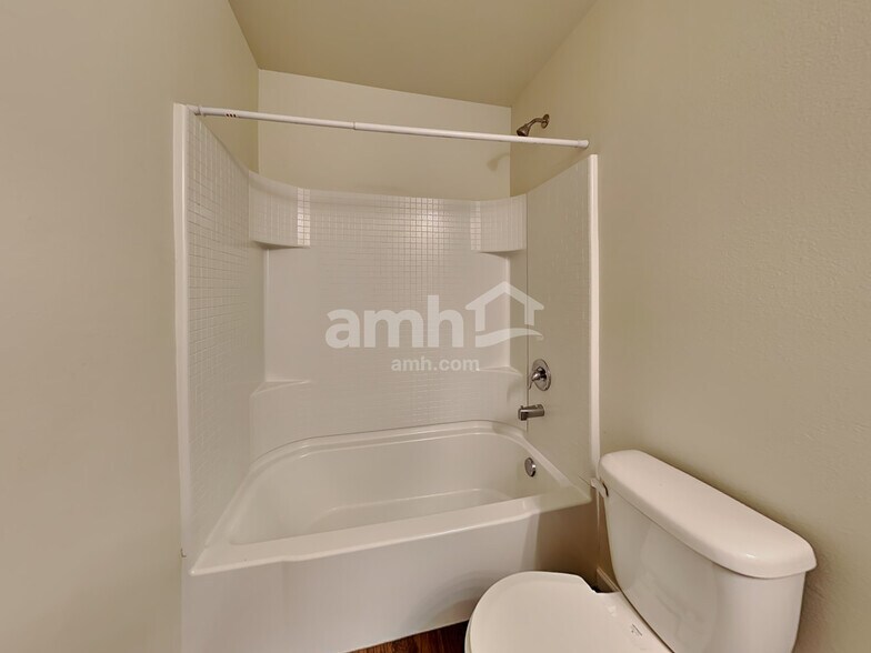 Building Photo - 11022 191st St Ct E