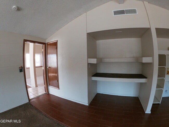 Building Photo - 2241 Seagull Dr