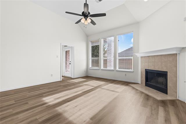 Building Photo - 2698 Lake Ridge Dr