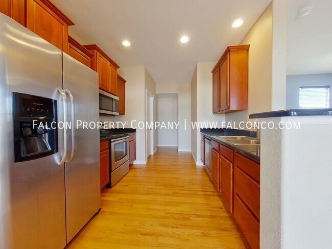 Building Photo - 7665 Capel Point