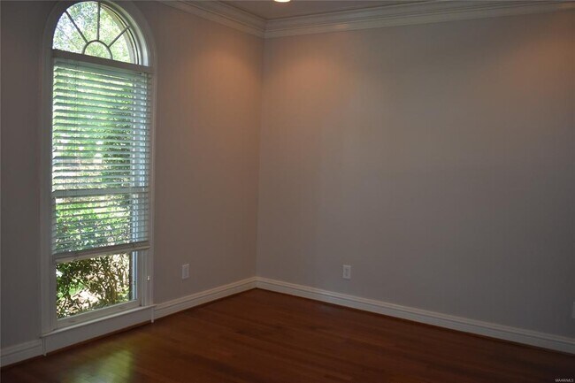 Building Photo - 8212 Glynnwood Dr