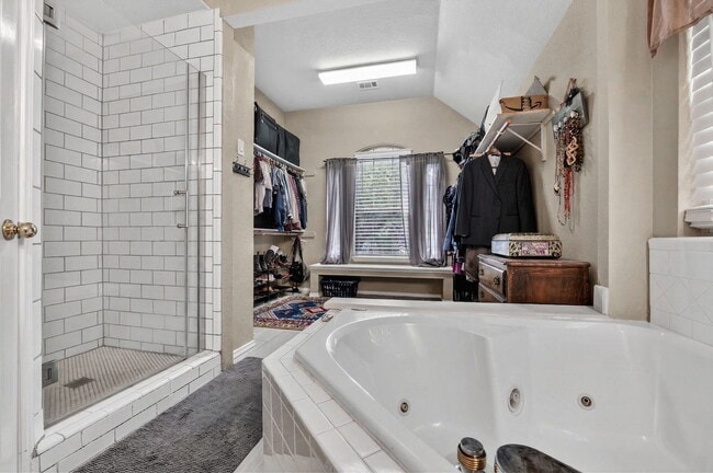 Building Photo - 11127 Quail Pass