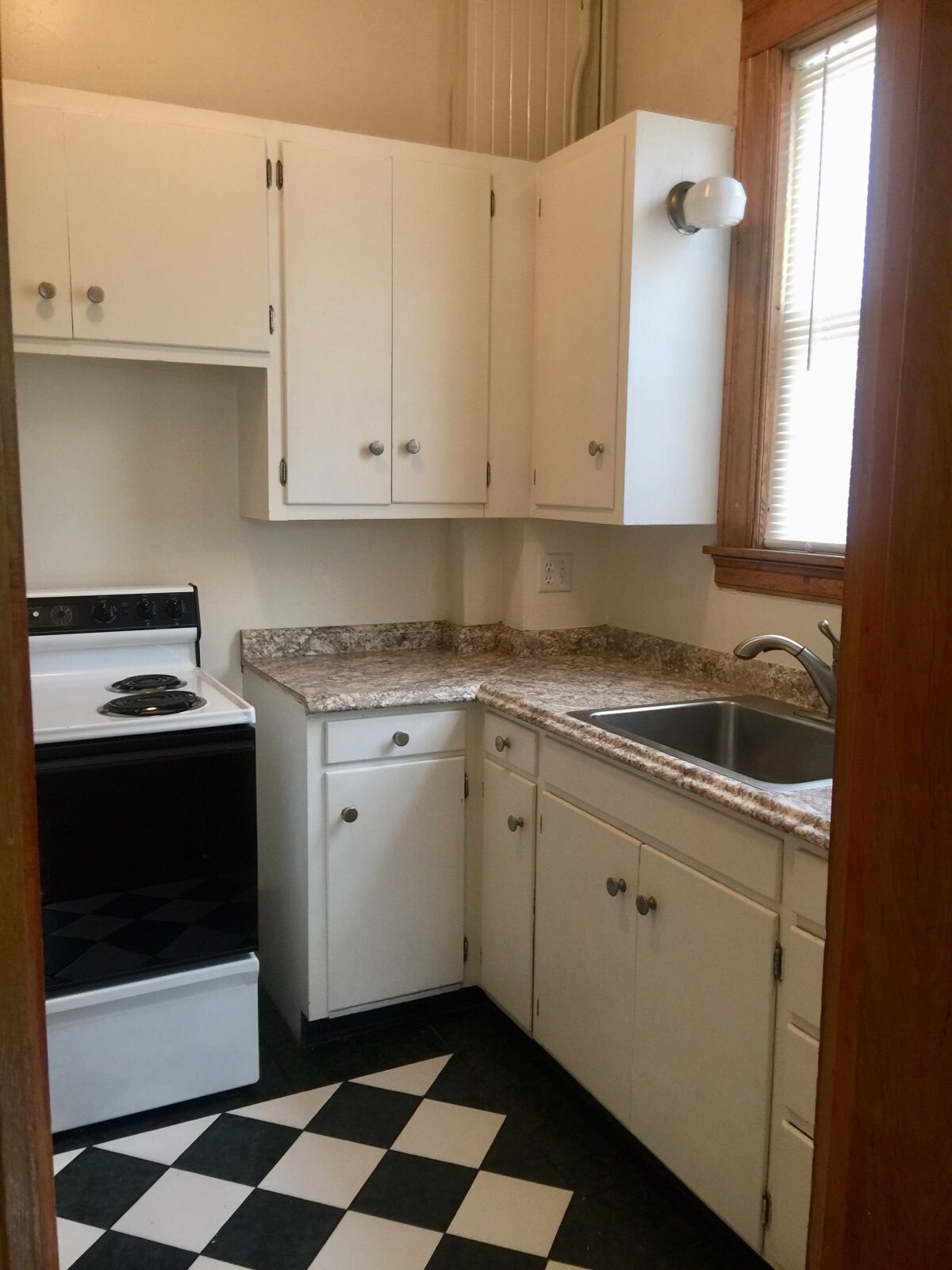 Kitchen - 46 Main St