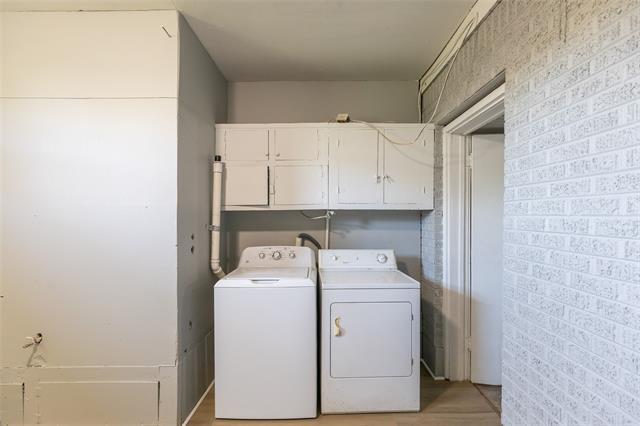 Building Photo - 473 College Dr