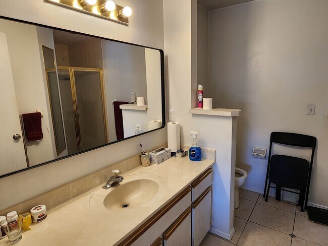 Building Photo - Spacious  2 Bedroom 2 Bathroom home Coming Soon!