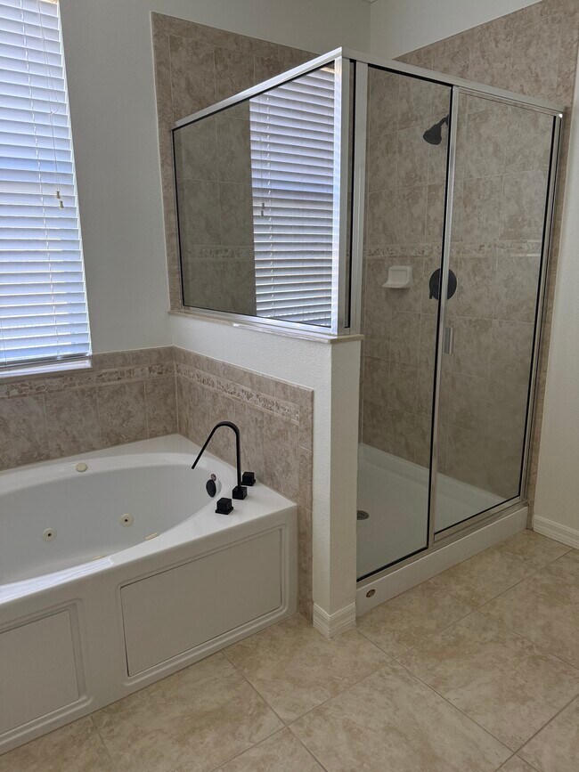 Building Photo - 2543 Balforn Tower Way