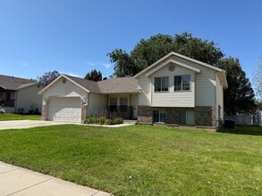 Building Photo - Beautiful  Home in Clinton for Rent