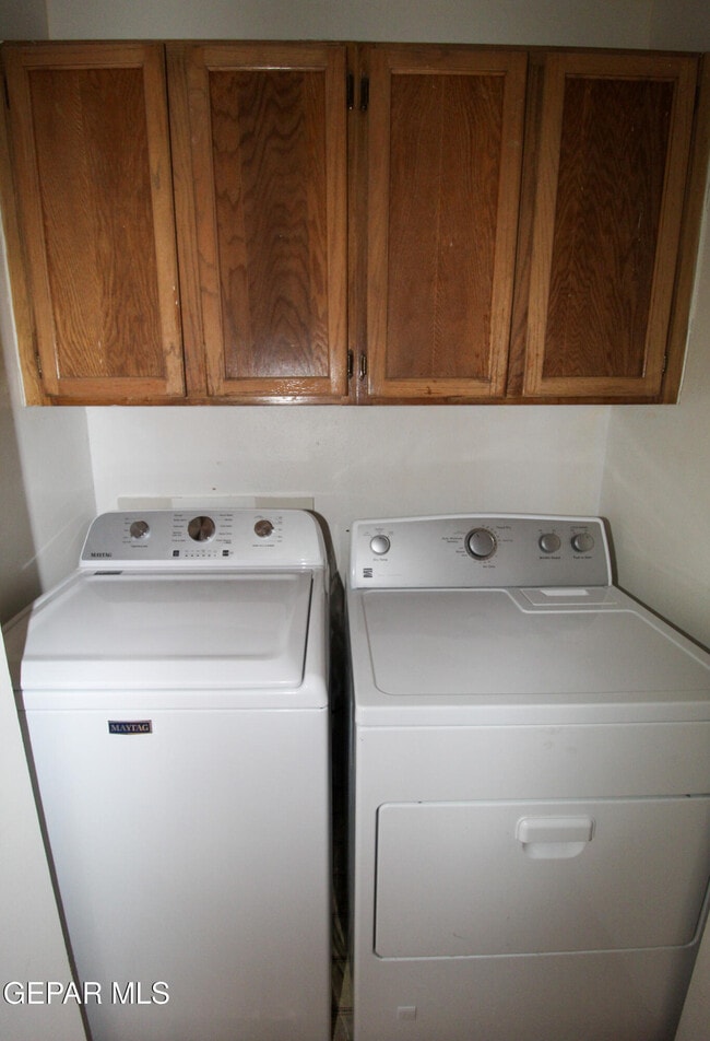 Building Photo - 3205 Fierro Dr