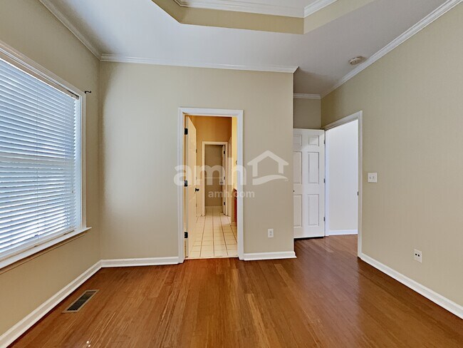 Building Photo - 2209 Ipswitch Dr