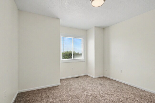 Building Photo - 3412 Augusta Dr
