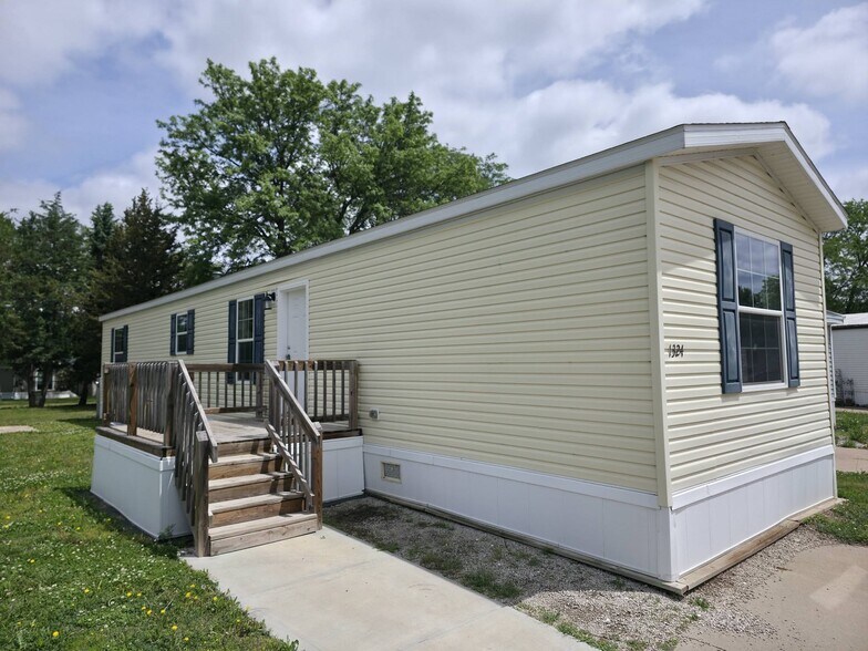 Building Photo - 1324 W Harbour Unit 157