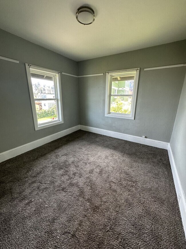 Building Photo - 640-644 8th Street