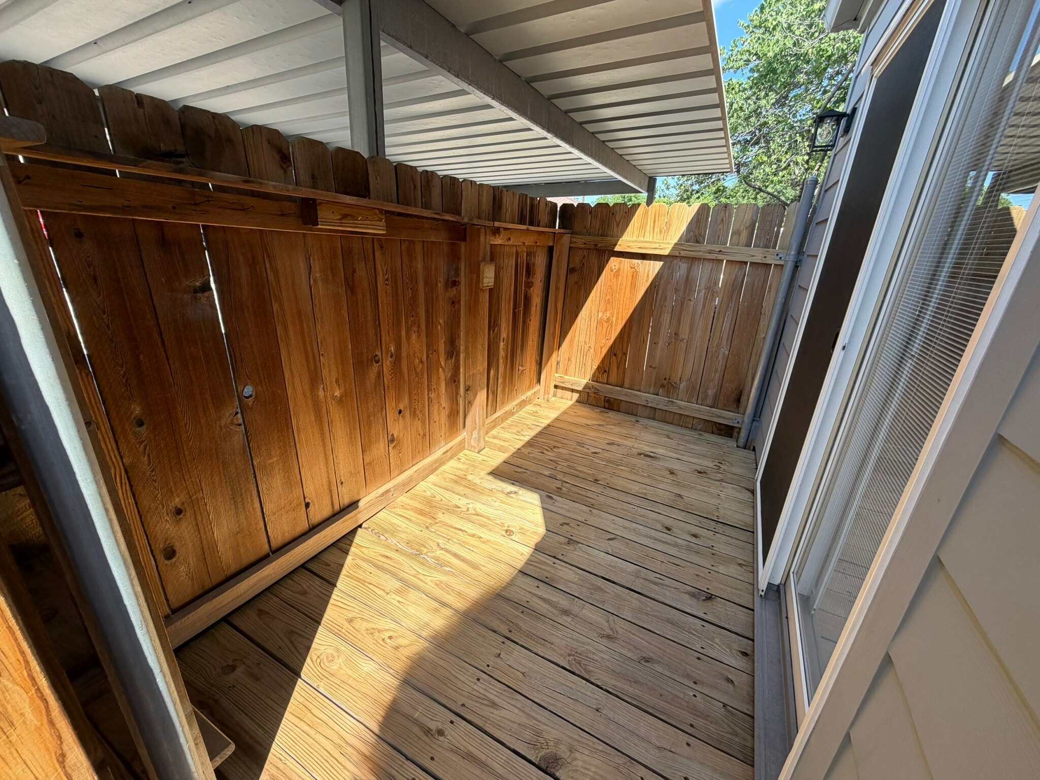 Building Photo - 3216 Crosscreek Dr