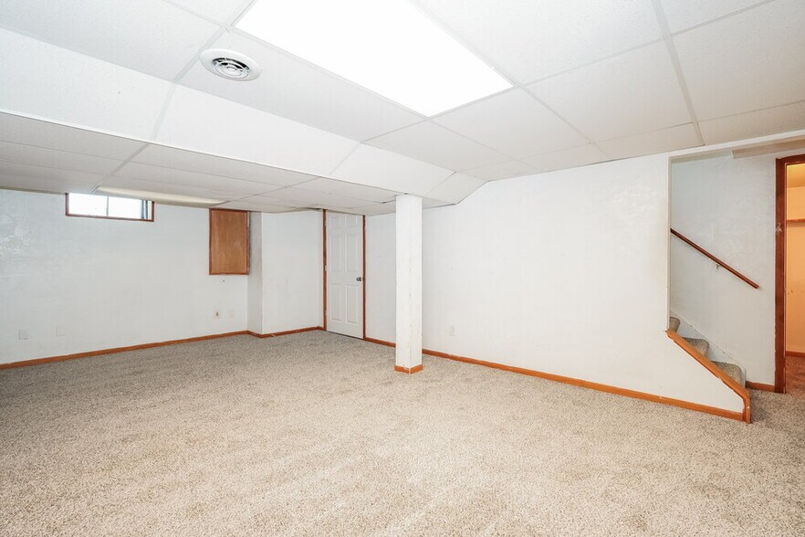 Building Photo - 6955 Pine Bark Ln