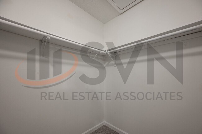 Building Photo - 3117 Coachman's Way