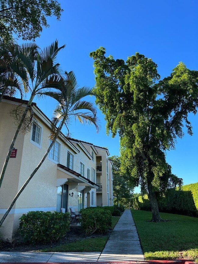 Building Photo - 1701 Village Blvd