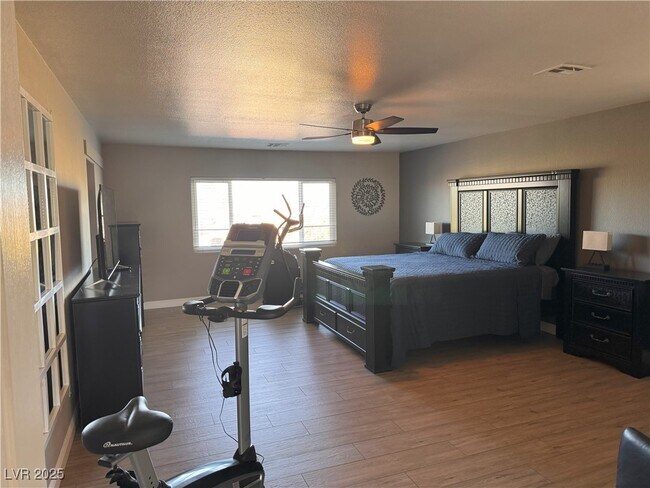 Building Photo - 2732 Port Lewis Ave